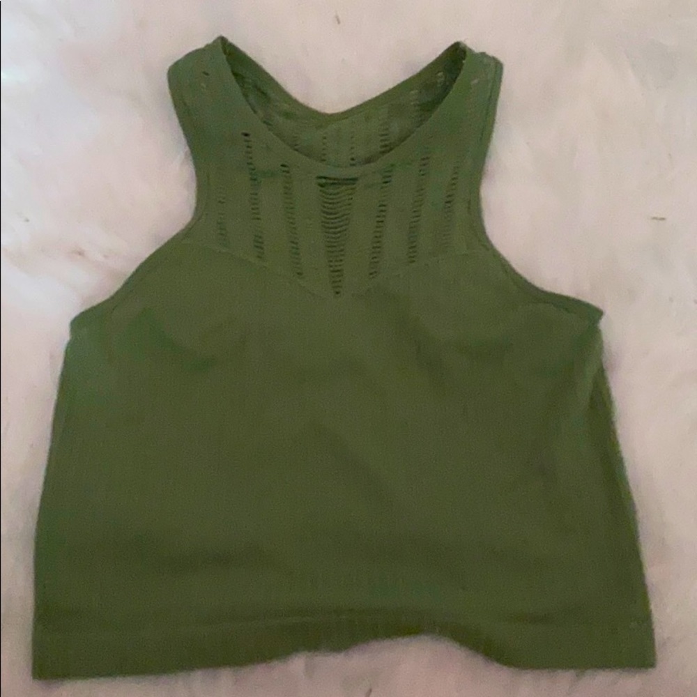 crop top